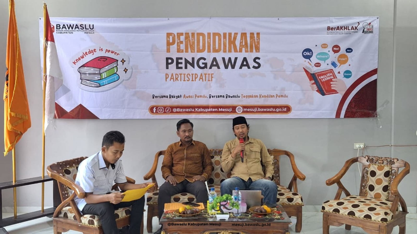 Anggota KPU Jadi Pemateri Pendidikan Pengawas Partisipatif Bawaslu Mesuji