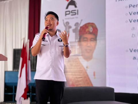 Plh Ketua Bawaslu Robby Ruyudha, S.I.P