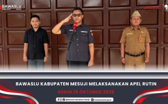 Ketua Bawaslu Mesuji Deden Cahyono, S.Sos.I., Kembali Pimpin Apel Perdana, Tekankan Disiplin Internal
